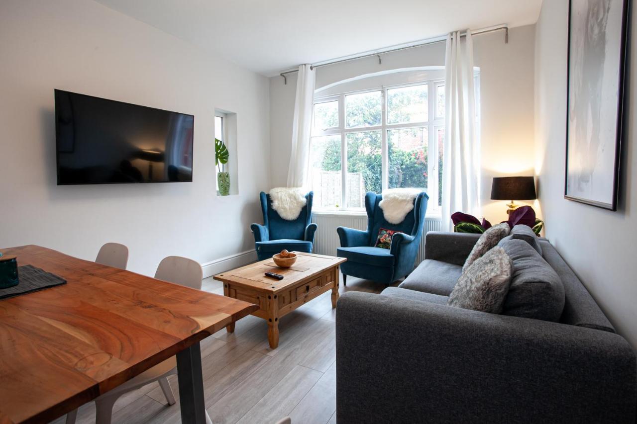 The Safari House - Your Ultimate Relaxation Destination Manchester Exteriör bild